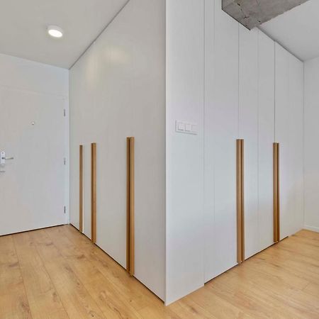 Lam Concrete - Ac - Balcony Apartamento Bratislava Exterior foto